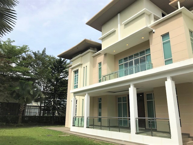Beverly Row Bungalow House for Rent | IOI Resort City, Putrajaya