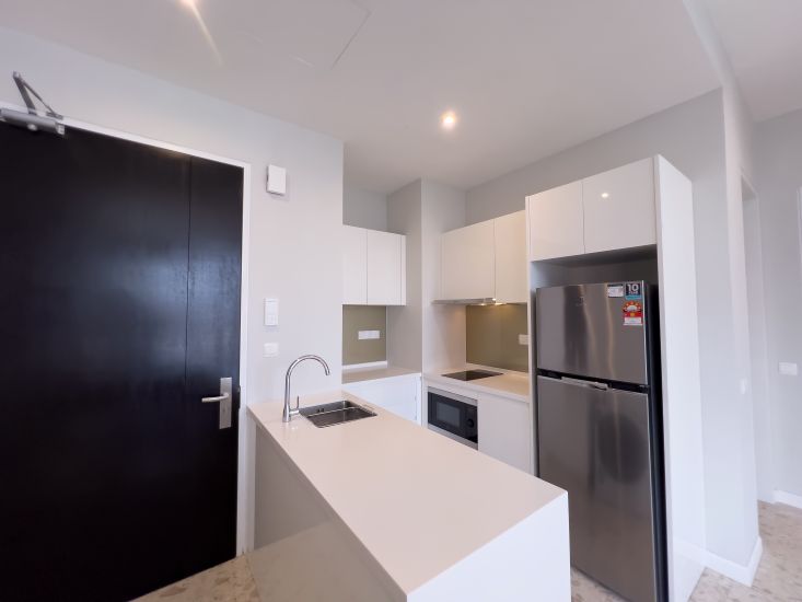 Pavilion Ceylon Hill Condos for Sale Freehold, Furnished
