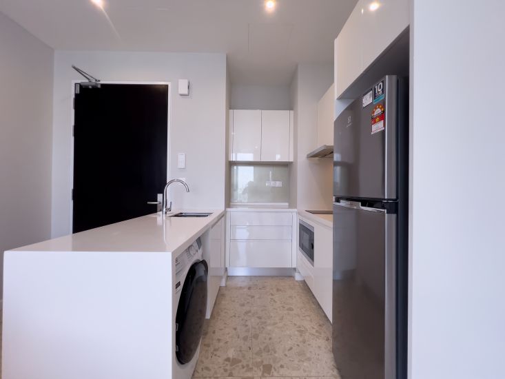 Pavilion Ceylon Hill Condos for Sale Freehold, Furnished