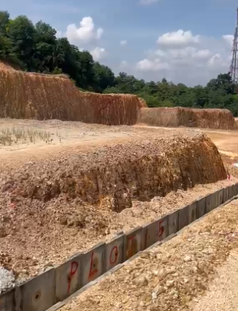 Tanah Untuk Dijual Dengkil, Selangor 3,750 kps, Infrastruktur Siap