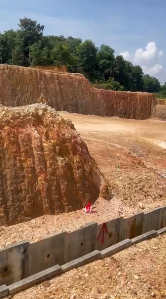 Tanah Untuk Dijual Dengkil, Selangor 3,750 kps, Infrastruktur Siap