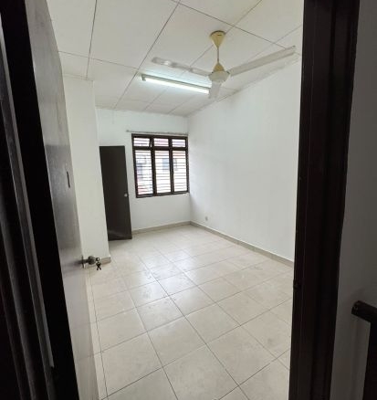 Bandar Puteri Klang 2-storey Terrace House for Sale Freehold