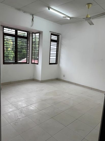 Bandar Puteri Klang 2-storey Terrace House for Sale Freehold